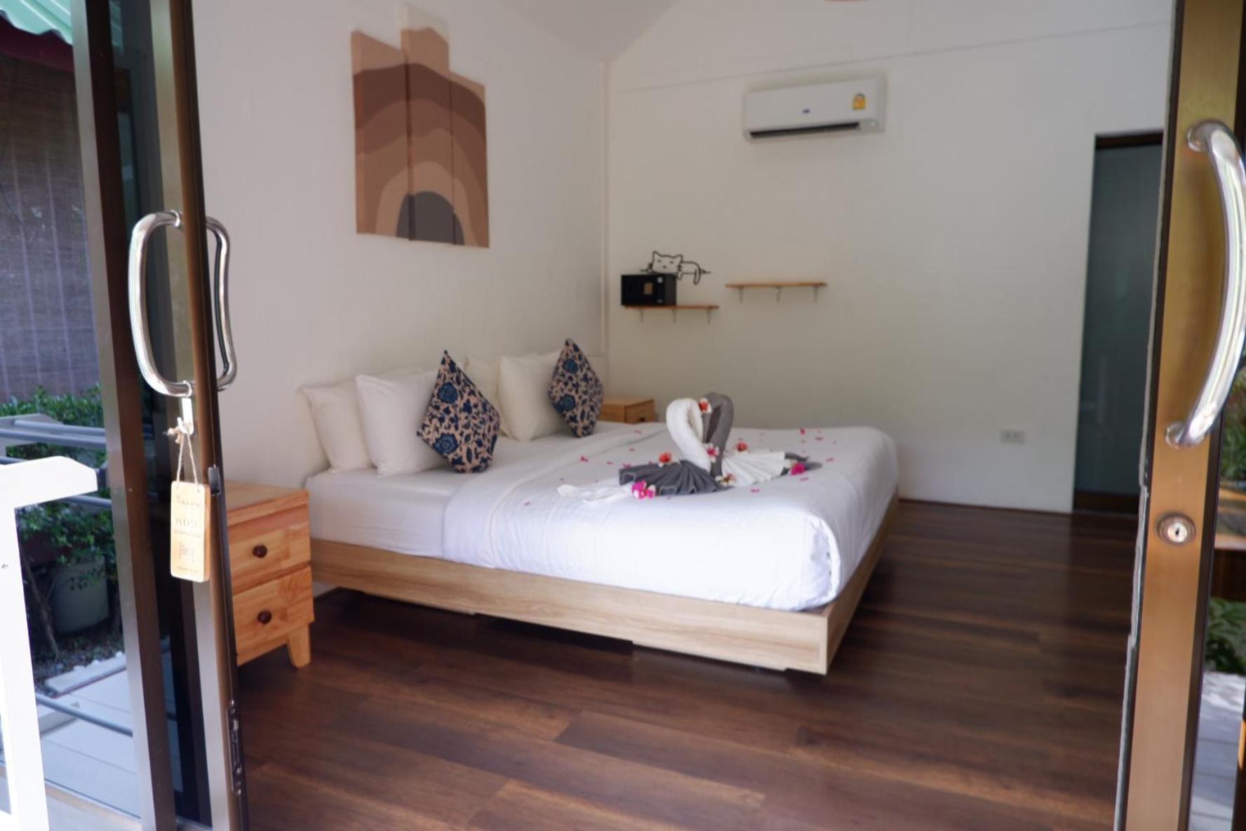 Tropicoco Beach Resort Koh Phangan 핫야오 외부 사진
